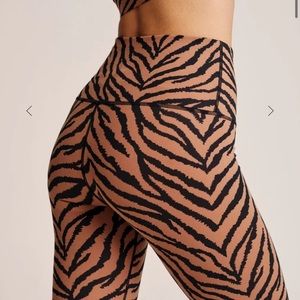 Varley Clay Zebra Century Legging High Rise 7/8 XS